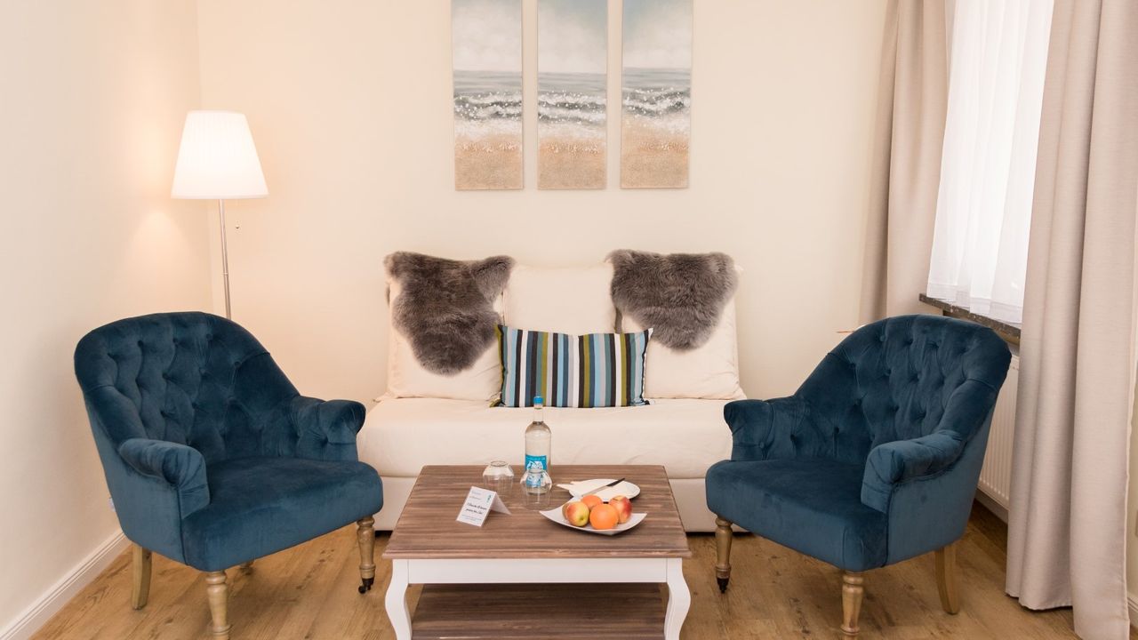 geräumige Sitzecke mit Ausziehsofa für zwei weitere Personen geräumige Sitzecke mit Ausziehsofa für zwei weitere Personen